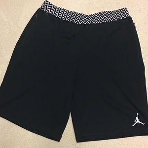brand new never worn black jordan shorts bestoffer